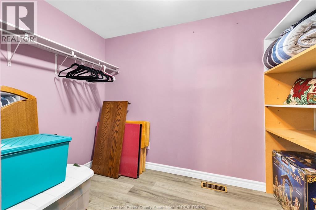 214 DANA DRIVE - 20