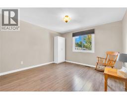 214 Dana Drive, Essex, ON N8M2A1 Photo 13