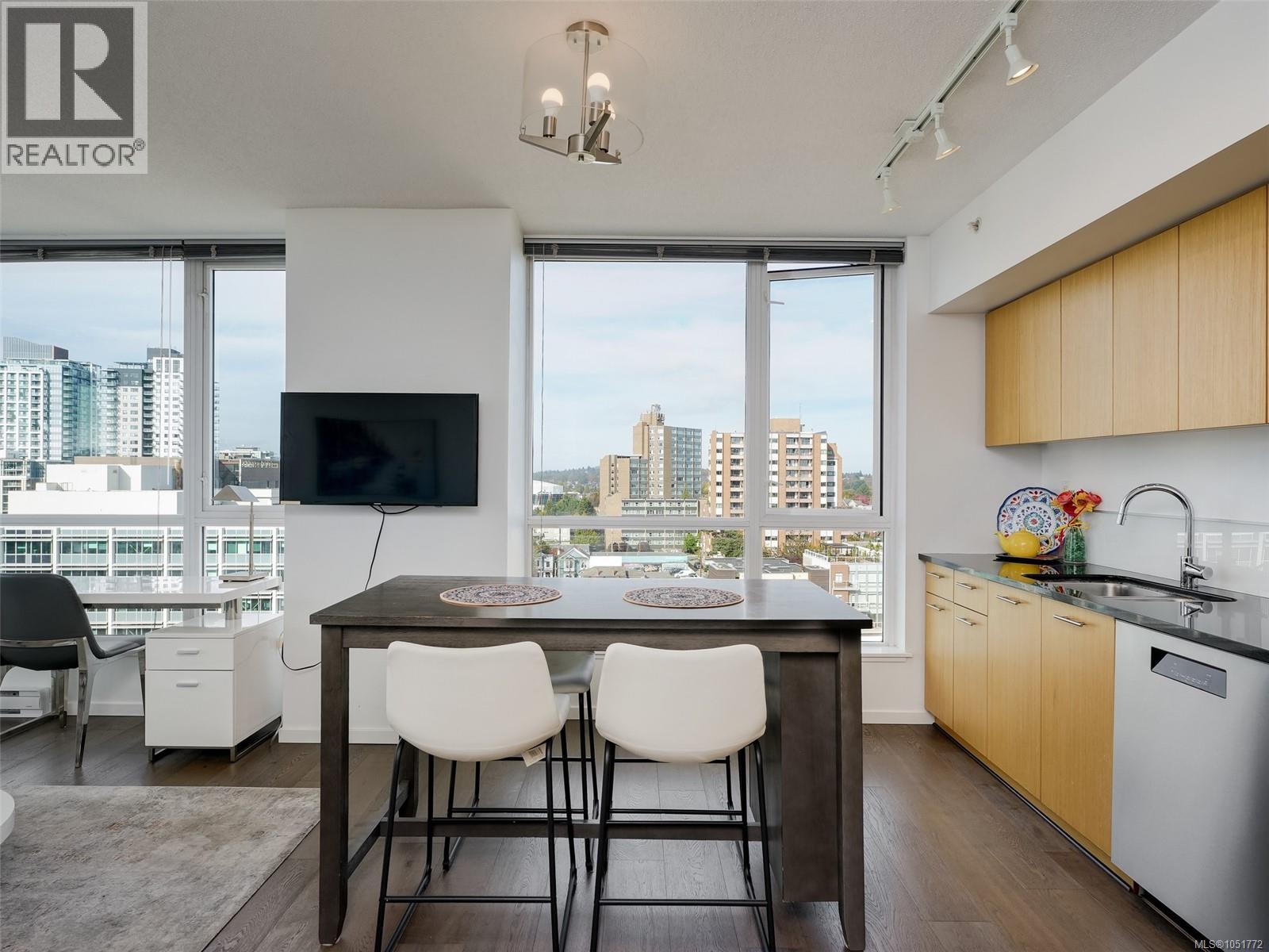 #1106 834 Johnson St - 8