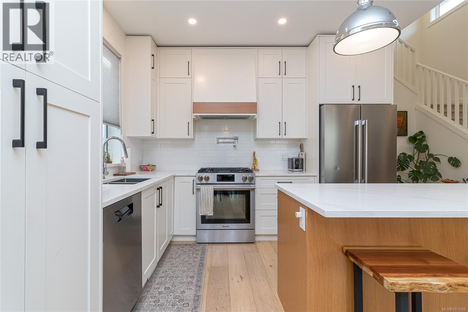 3197 Fifth St - 15