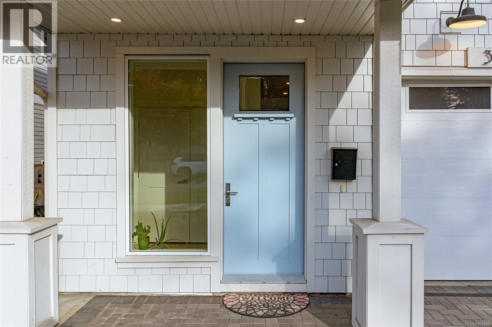 3197 Fifth St - Image 4