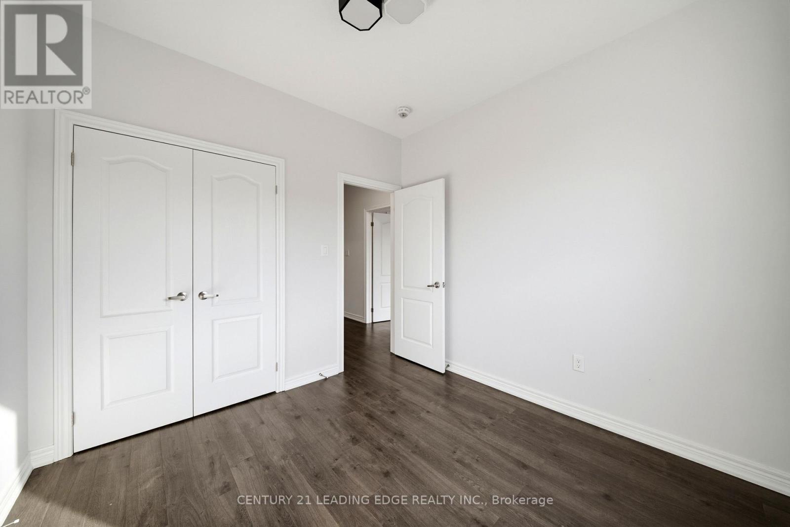 75 Decast Crescent — photo 27
