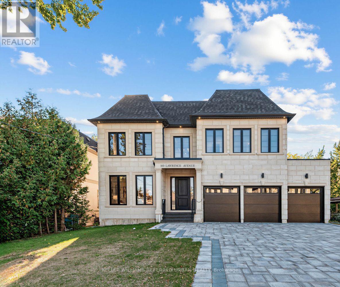 160 Lawrence Avenue, Richmond Hill, ON photo 1