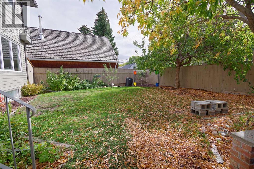 2822 6A Avenue S - 32