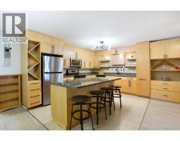 102, 350 4 Avenue NE - photo 5