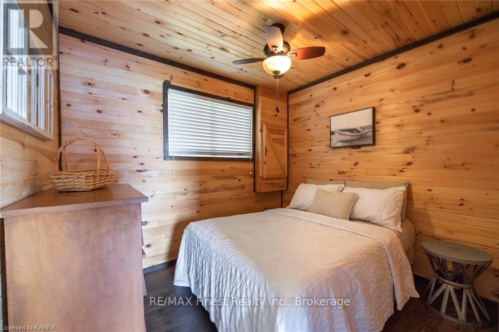 135 Thousand Islands Parkway — photo 33