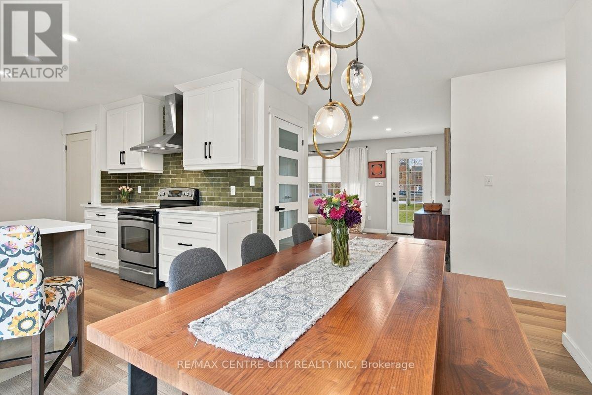 4564 EAST ROAD E - 18