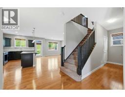 80 Sherwood Crescent NW - photo 5