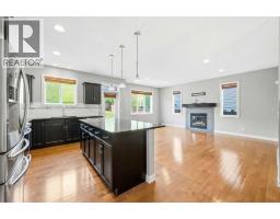 80 Sherwood Crescent NW - photo 8
