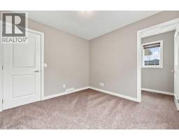 80 Sherwood Crescent NW - photo 28