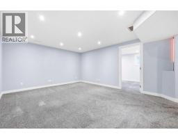 80 Sherwood Crescent NW - photo 32