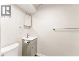 Primary Bedroom - 2711 Dunmore Road Se, Medicine Hat, AB T1A2A6 Photo 7