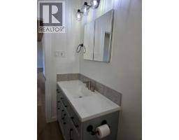 2711 Dunmore Road Se, Medicine Hat, AB T1A2A6 Photo 39