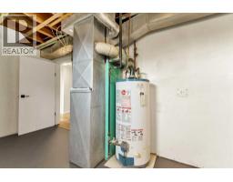 Laundry room - 2711 Dunmore Road Se, Medicine Hat, AB T1A2A6 Photo 11