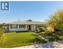 232 Lake Wapta Rise SE - photo 1