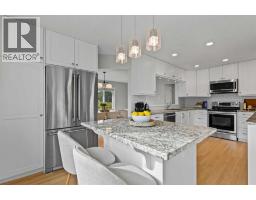 232 Lake Wapta Rise SE - photo 2