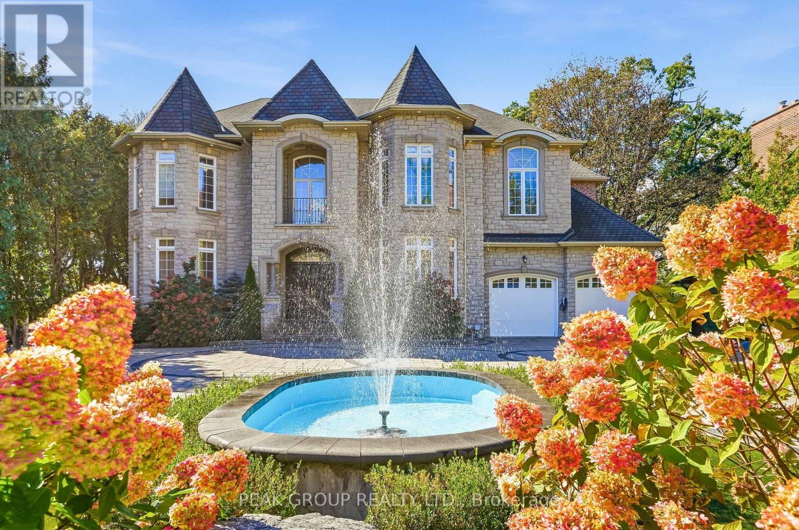 492 ROUGEMOUNT DRIVE - 12