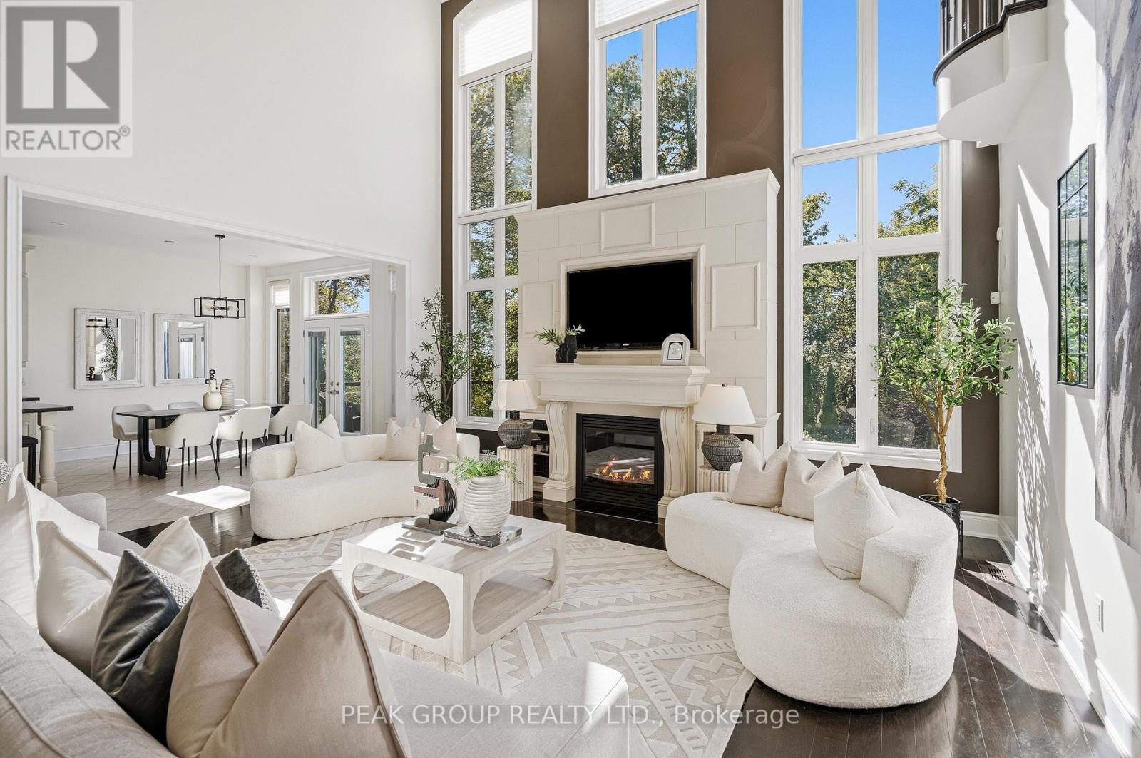 492 ROUGEMOUNT DRIVE - 20