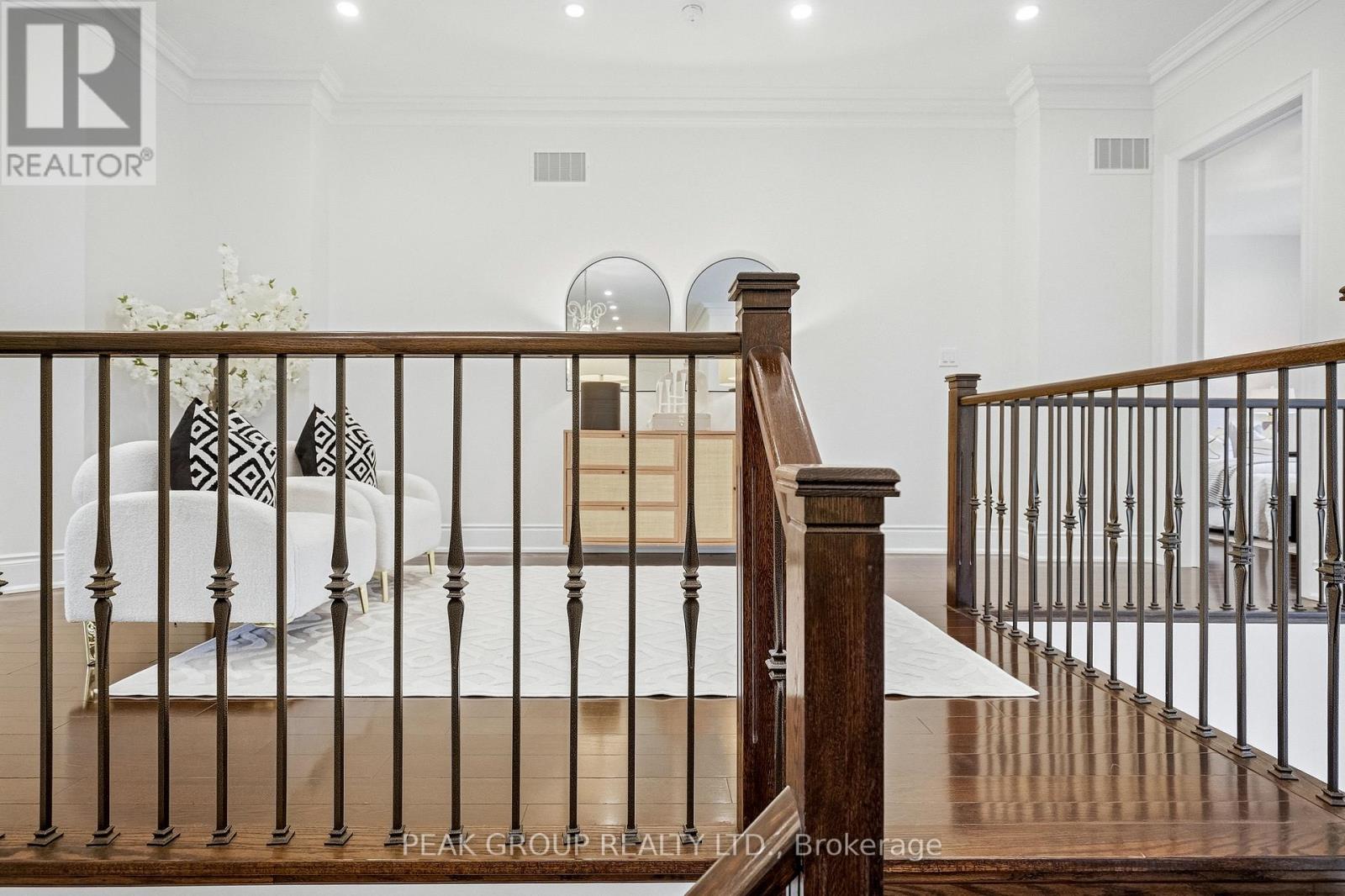 492 ROUGEMOUNT DRIVE - Image 31