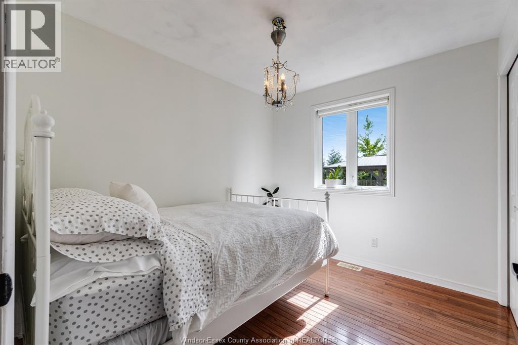 1615 St. Clair ROAD - Image 23