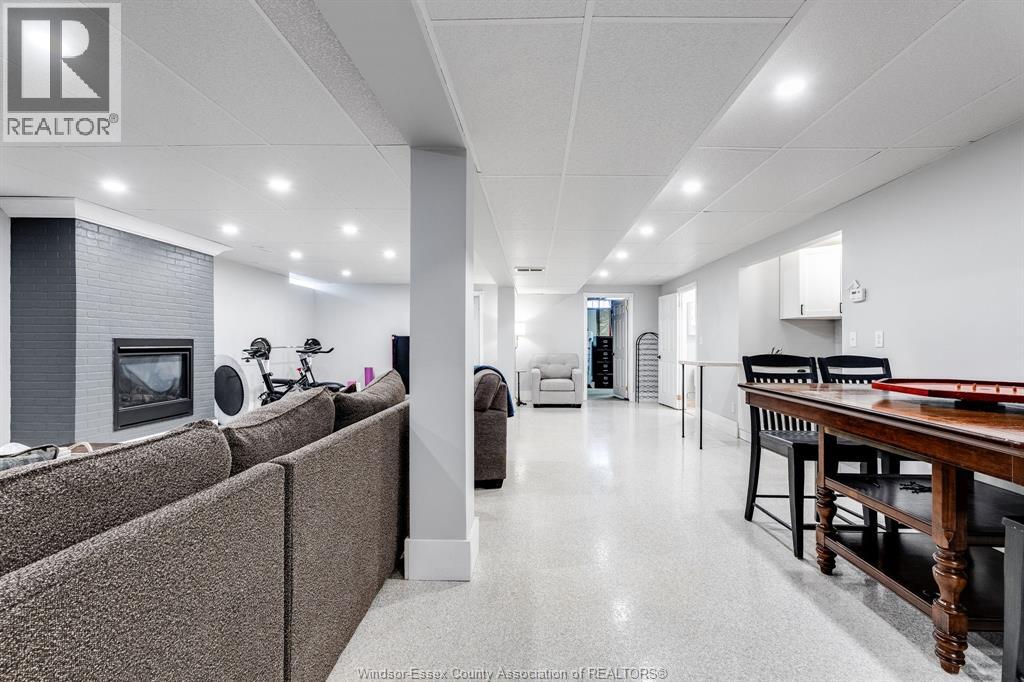 1615 St. Clair ROAD - Image 28