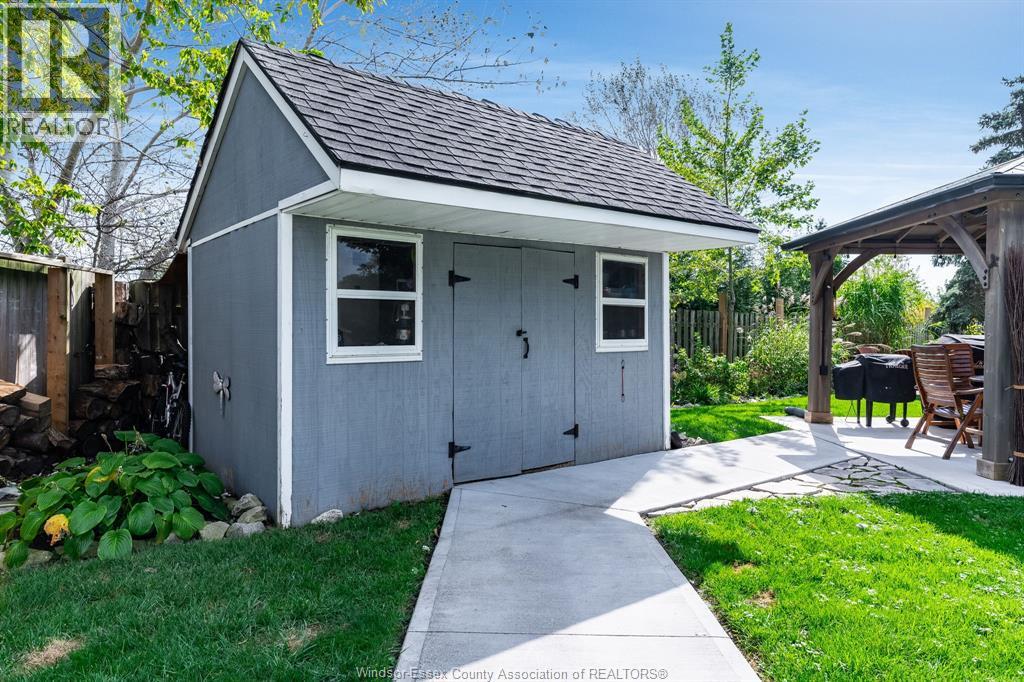 1615 St. Clair ROAD - Image 43