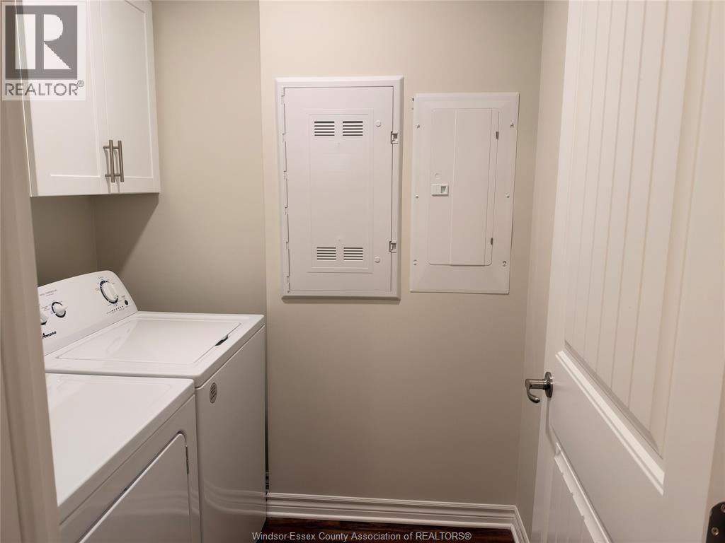 550 Park Avenue West — photo 7