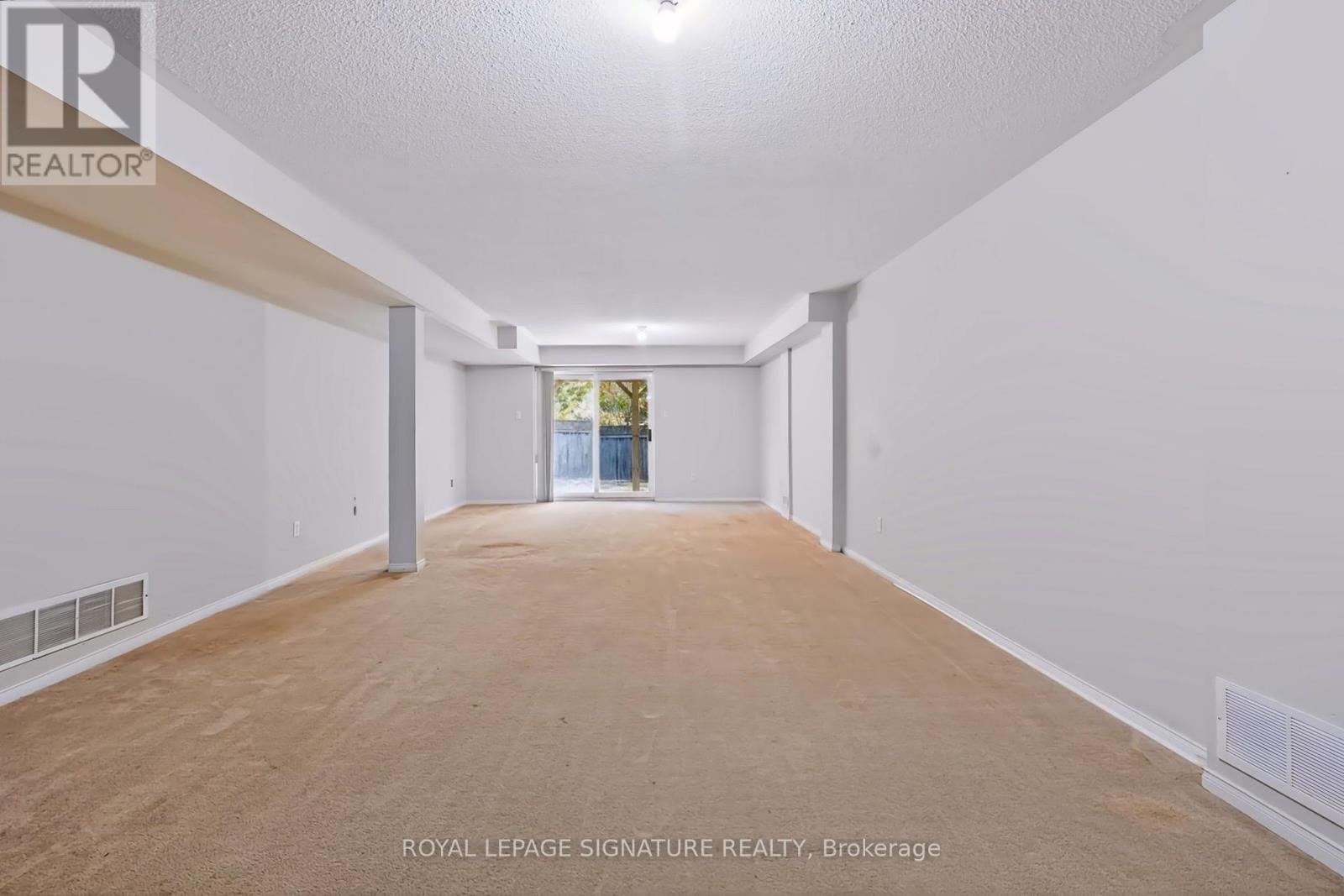 63 Woodroof Crescent — photo 36