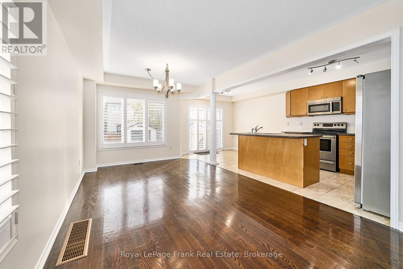 23 Southshore Street, Whitby, ON photo 13