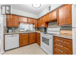 1006 - 4 Park Vista, Toronto, ON M4B3M8 Photo 12