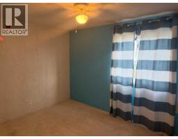 Kitchen - 9610 101 Avenue, Clairmont, AB T8X5G5 Photo 7