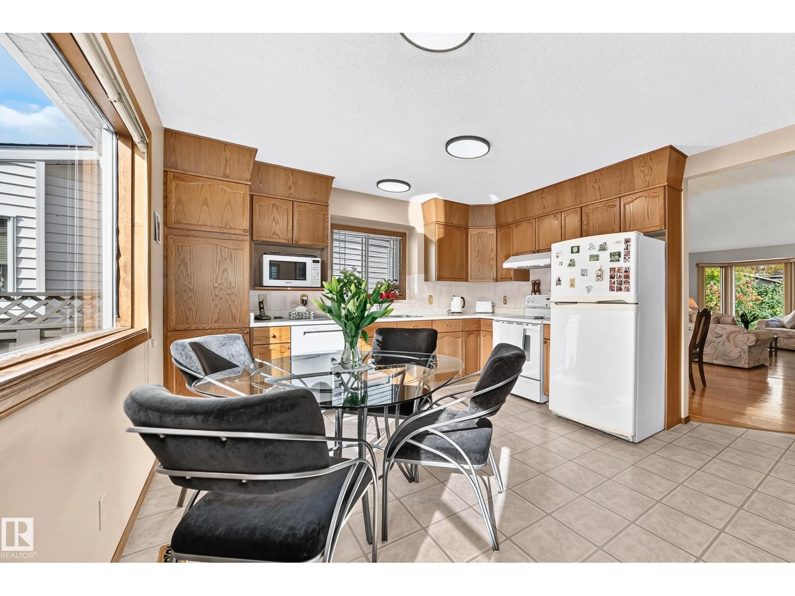 47 DEERBOURNE DR - 17