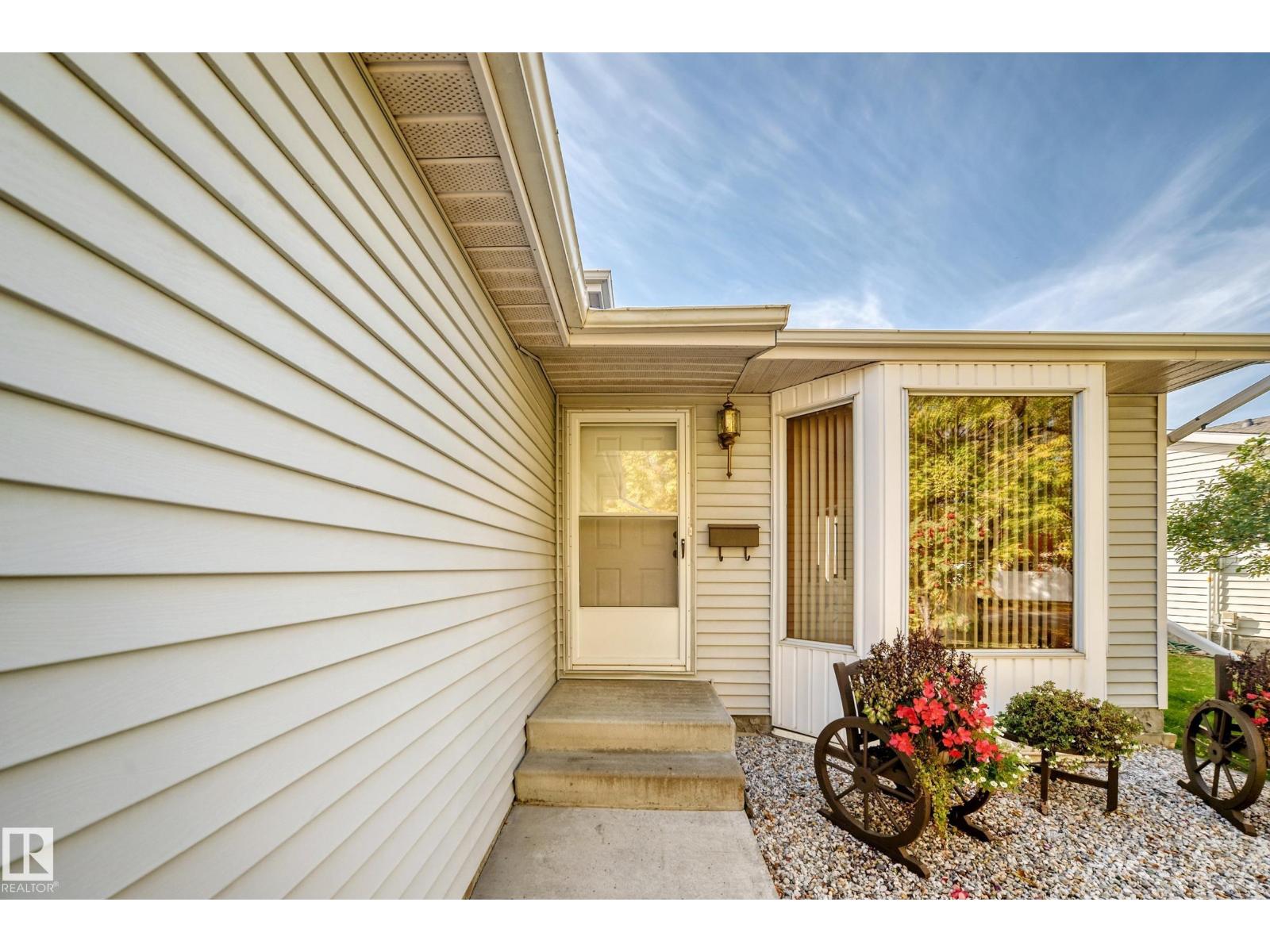 47 DEERBOURNE DR - 6
