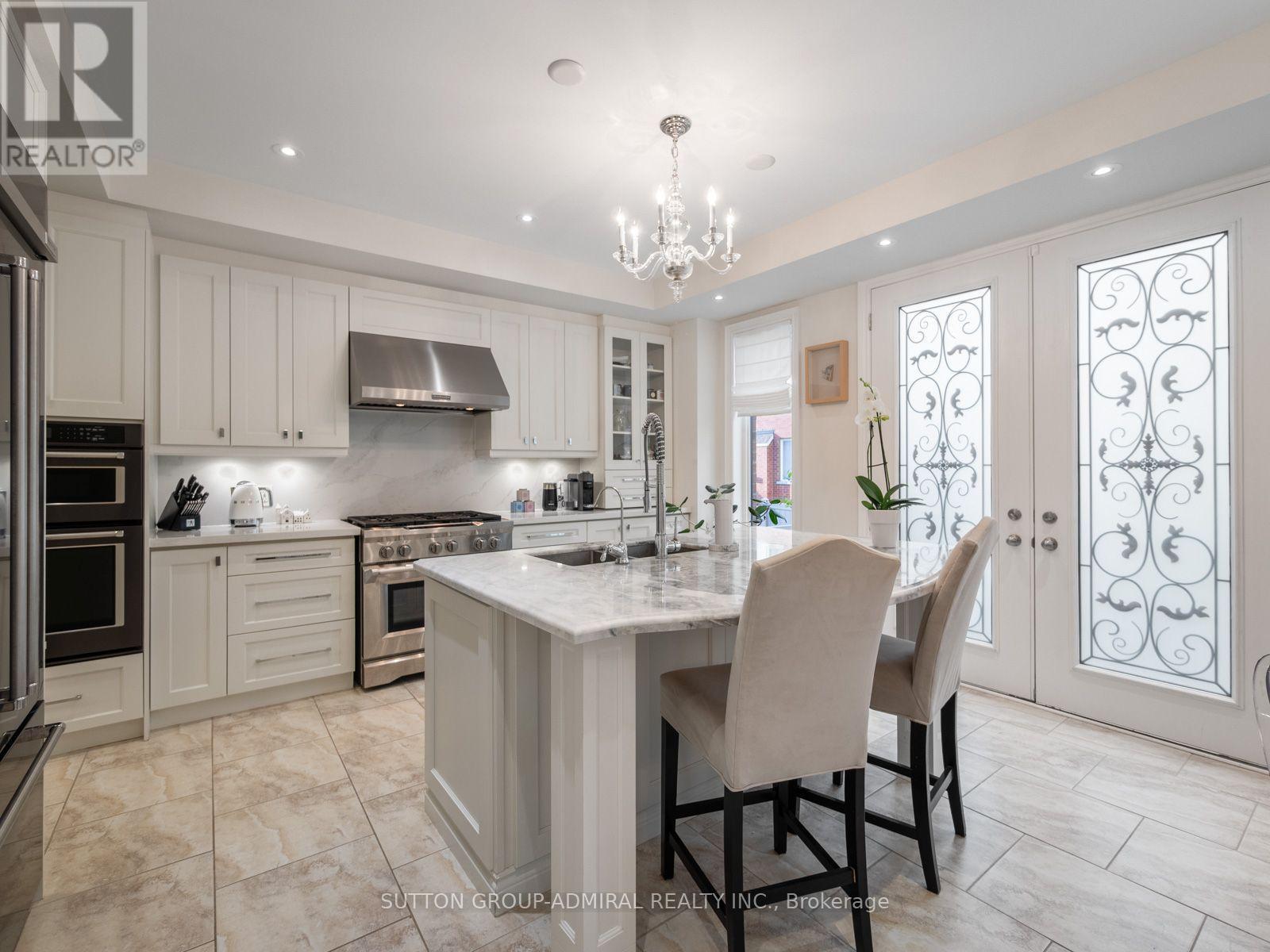 26 Blazing Star Street, East Gwillimbury, ON photo 18