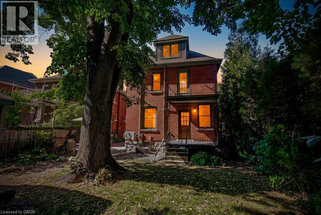 43 Rosslyn Avenue South — photo 45