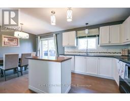 35 Marlow Circle, Springwater, ON L0L1V0 Photo 10
