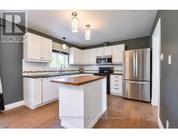 35 Marlow Circle, Springwater, ON L0L1V0 Photo 11