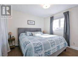 35 Marlow Circle, Springwater, ON L0L1V0 Photo 14