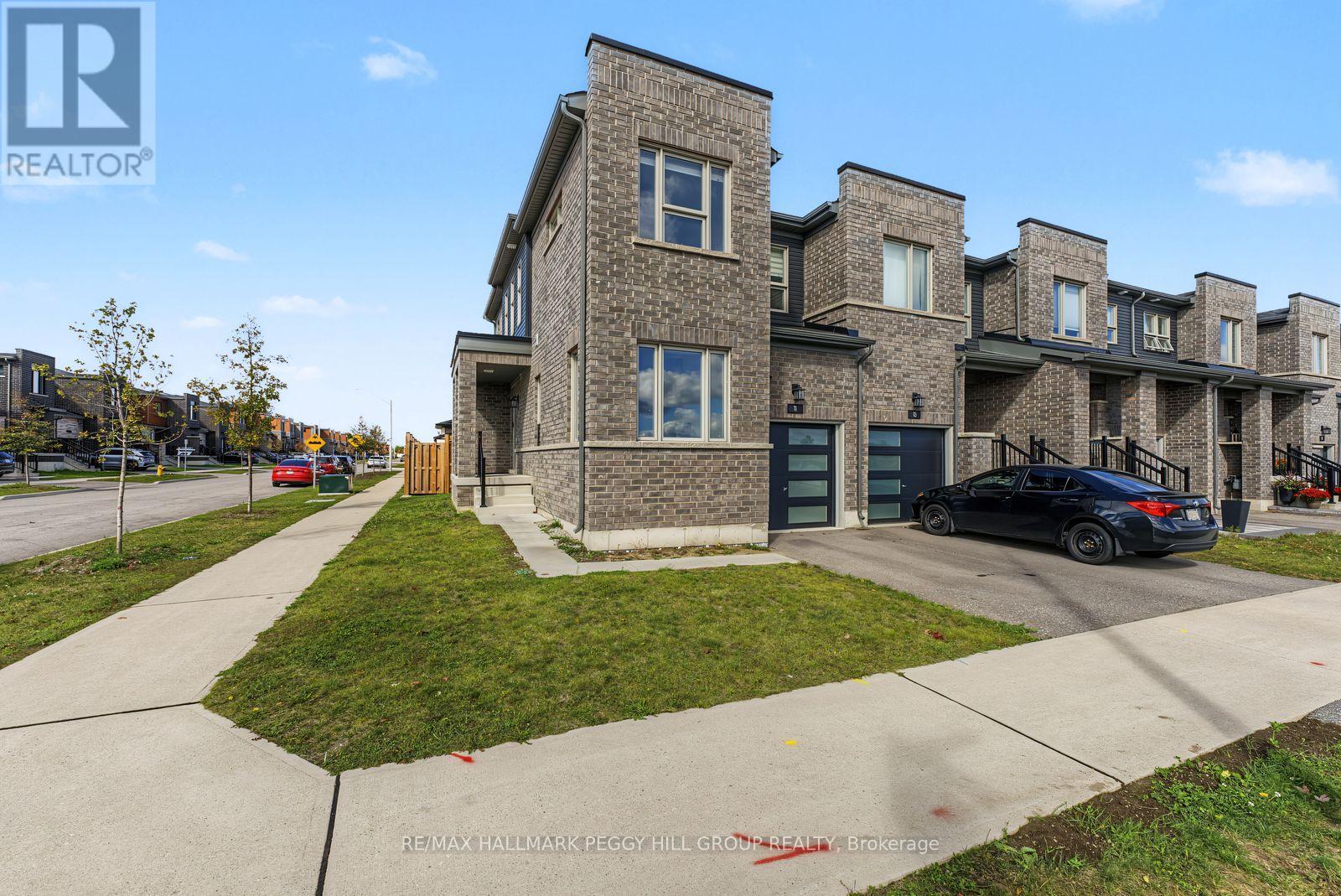 11 TURNBERRY LANE, Barrie (Painswick South)