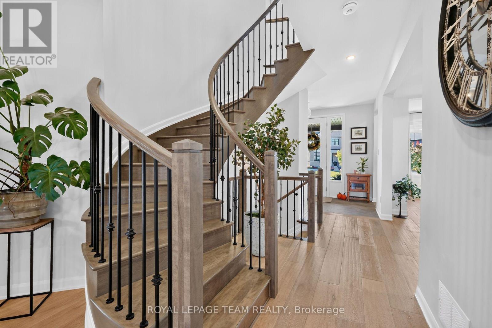 719 COAST CIRCLE - Image 22