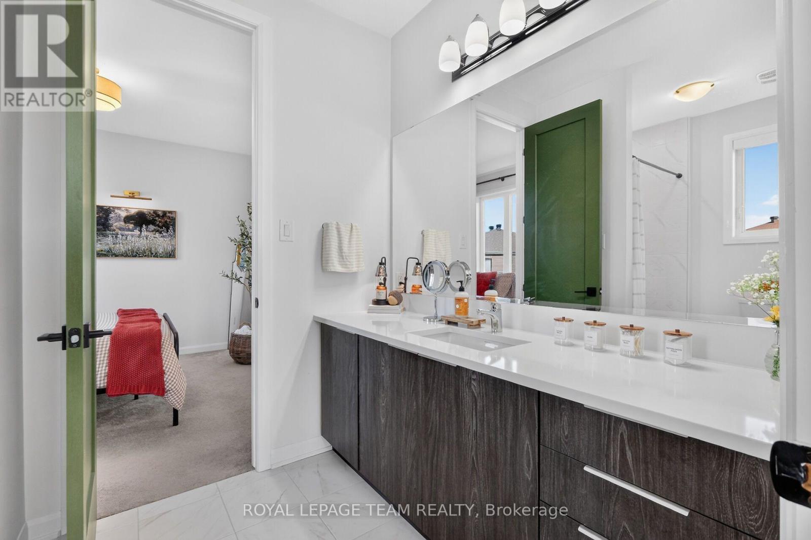 719 COAST CIRCLE - Image 24