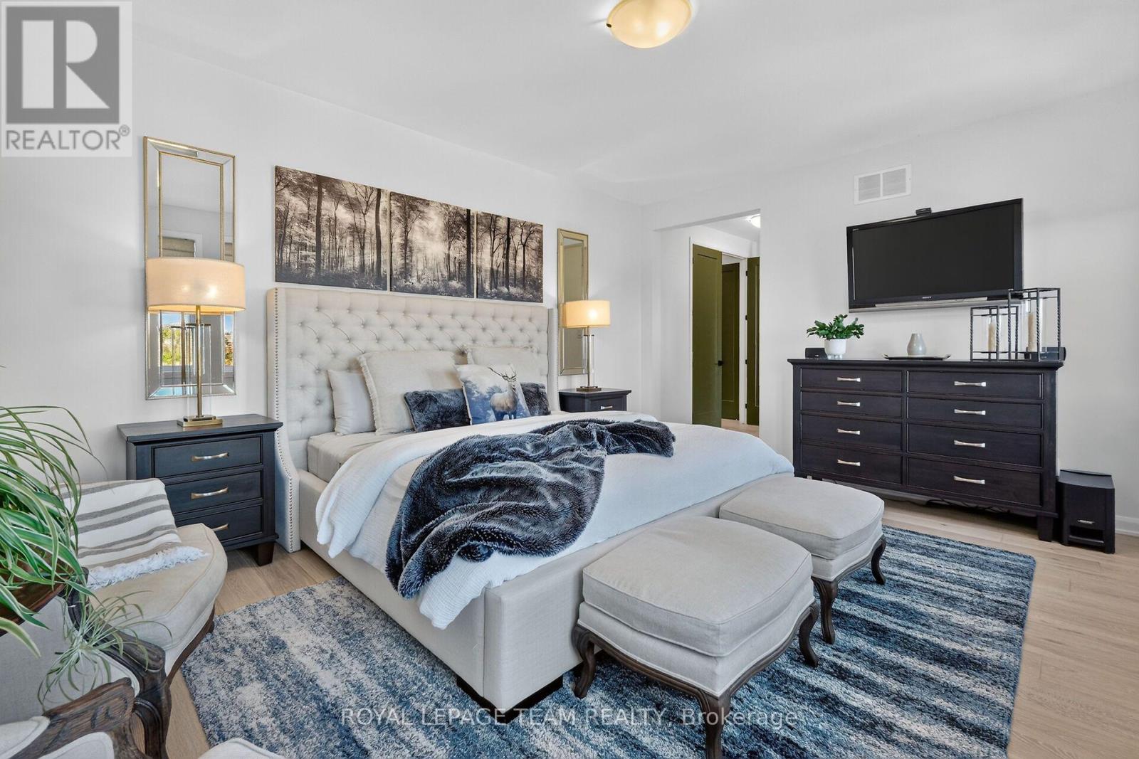719 COAST CIRCLE - Image 29