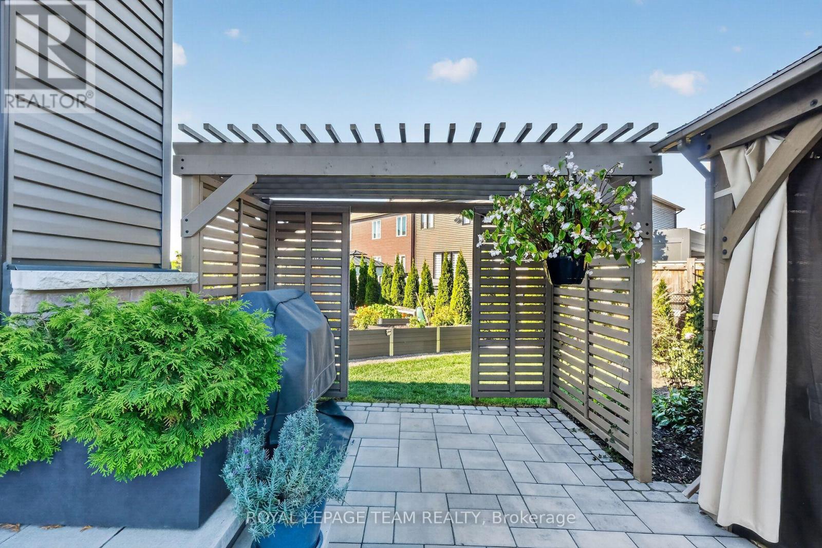 719 COAST CIRCLE - Image 45
