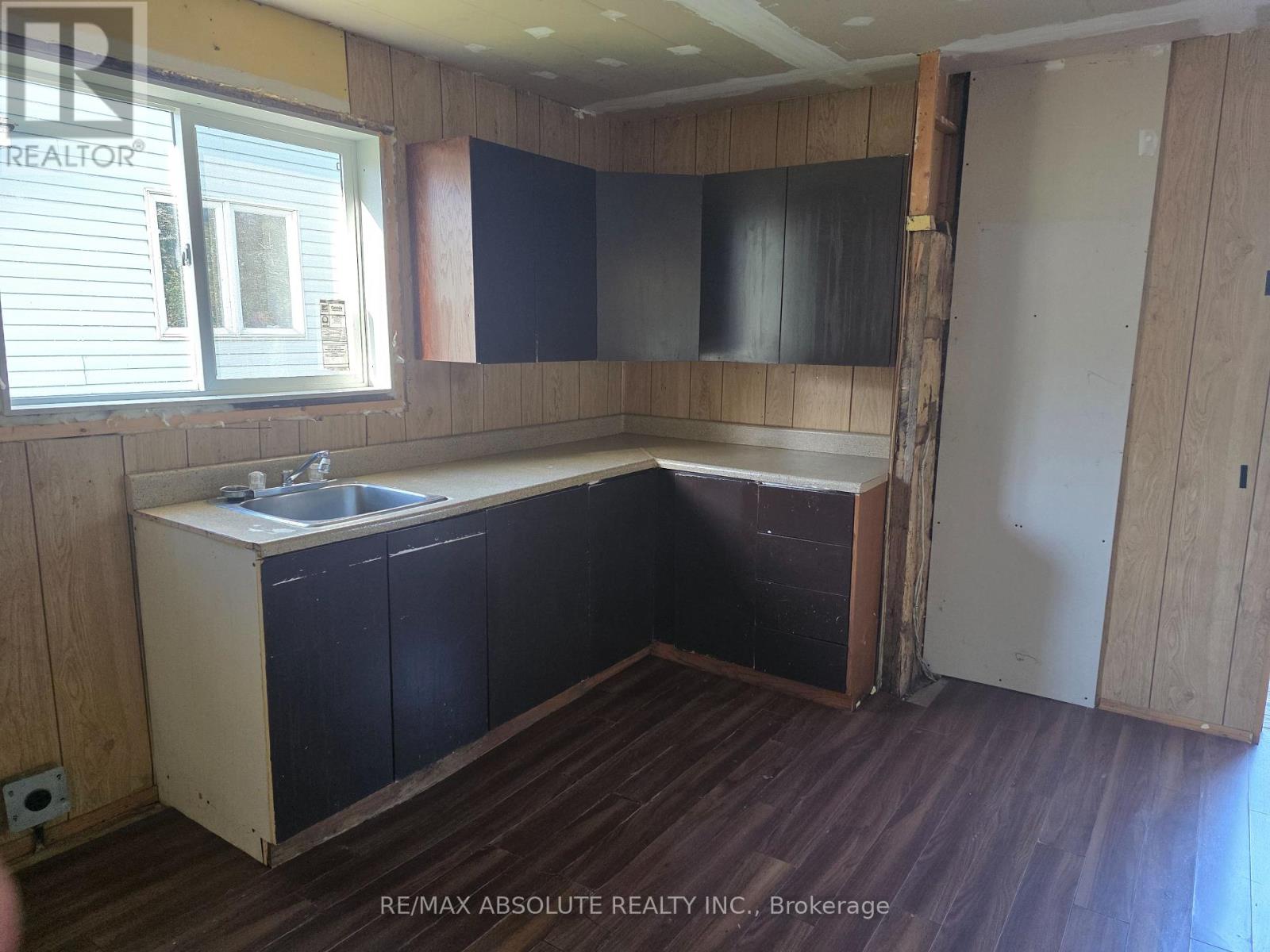 143 PARK AVENUE - Image 10