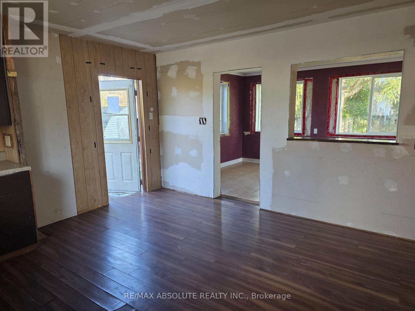 143 PARK AVENUE - Image 11