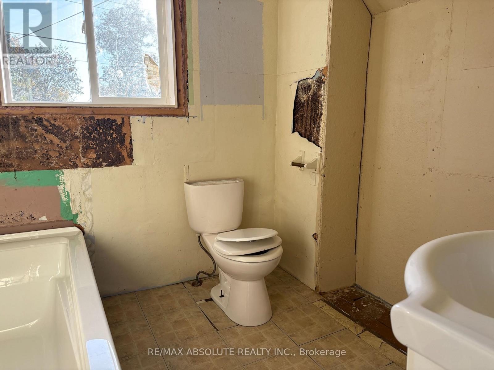 143 PARK AVENUE - Image 23