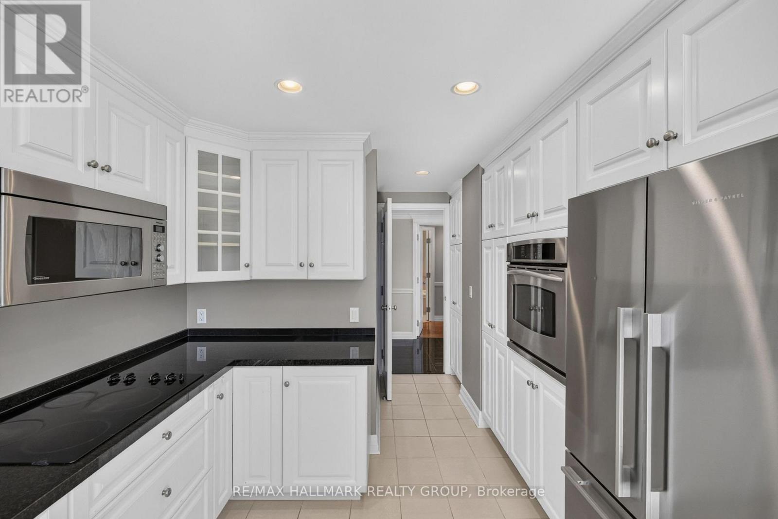 #607 3590 RIVERGATE WAY - Image 12