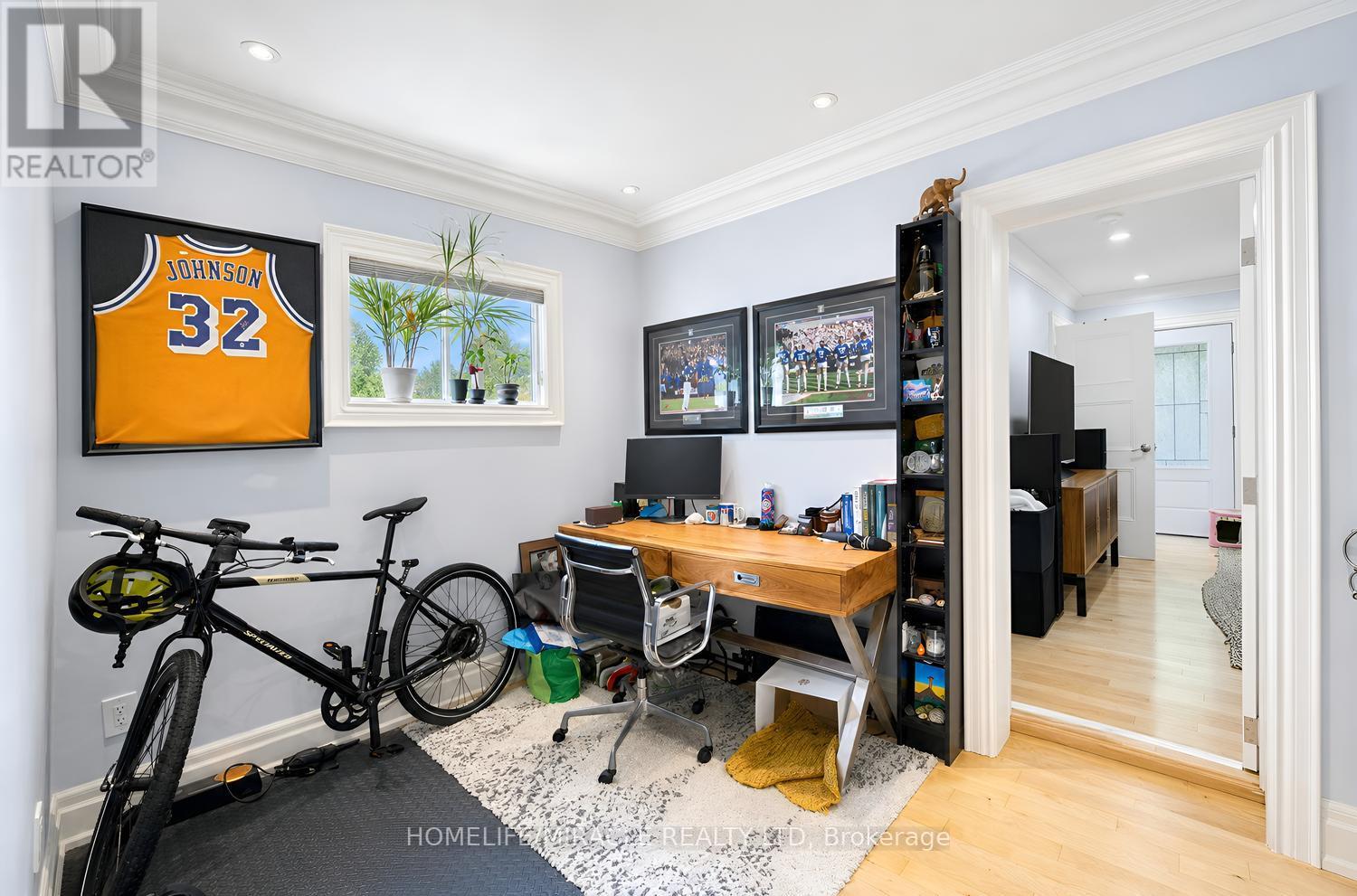 24 Acorn Avenue, Toronto, ON photo 19
