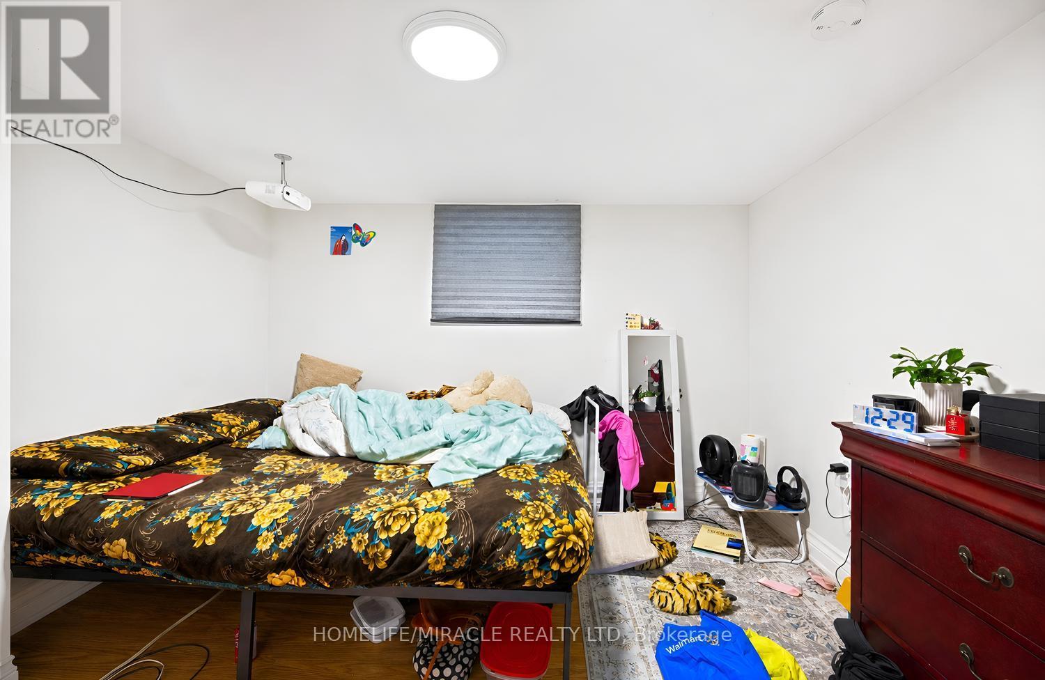 24 Acorn Avenue, Toronto, ON photo 39