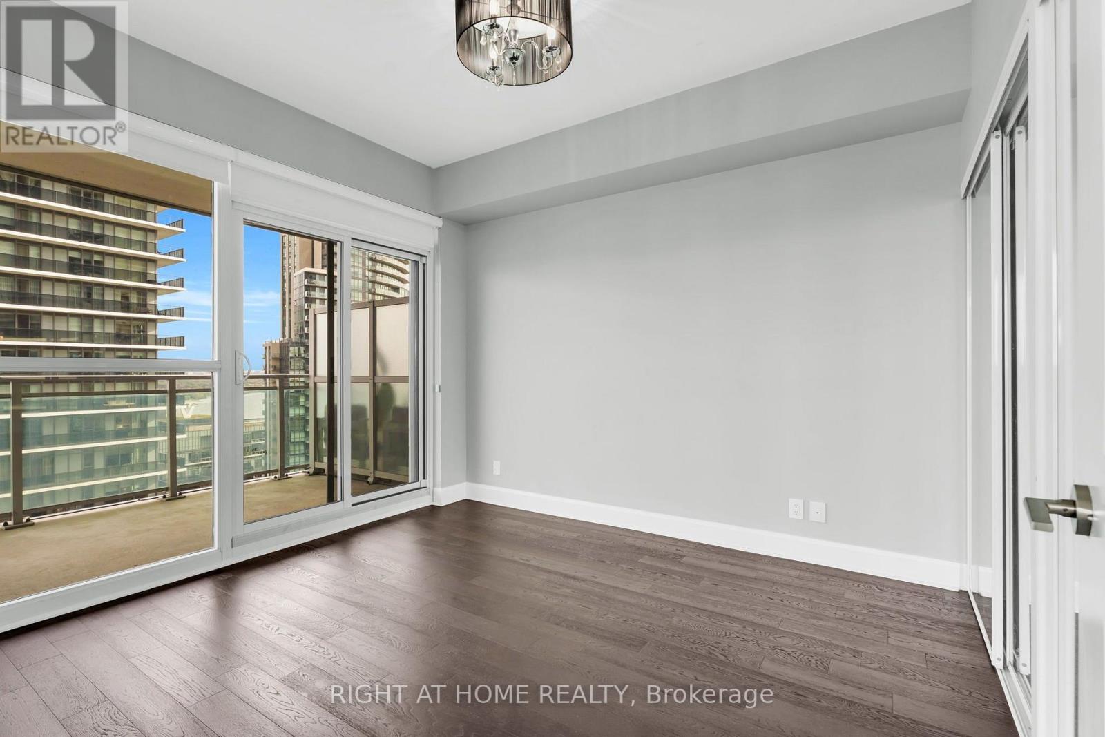 #2304 33 SHORE BREEZE DRIVE - 14